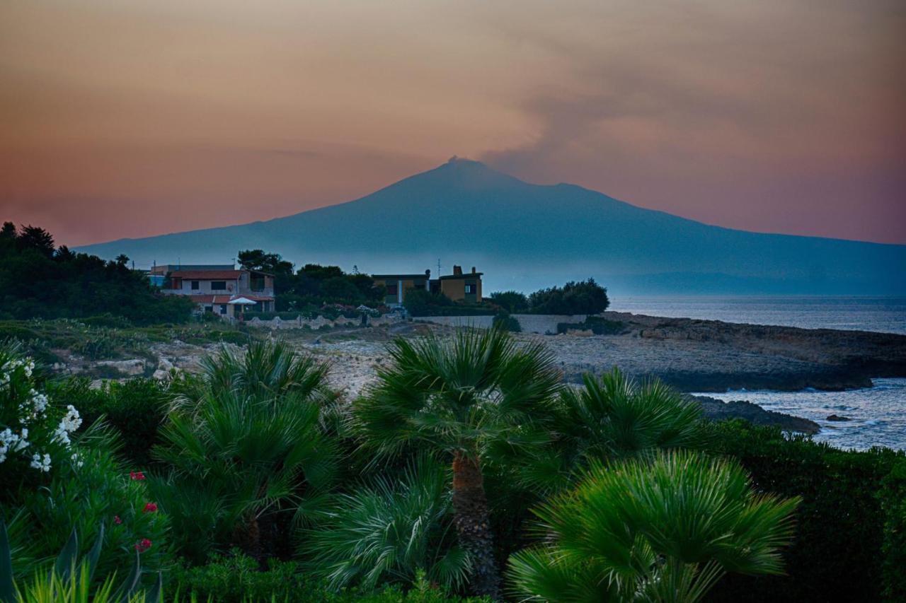 La Casa In Riva Al Mare Villa Аугуста Екстериор снимка