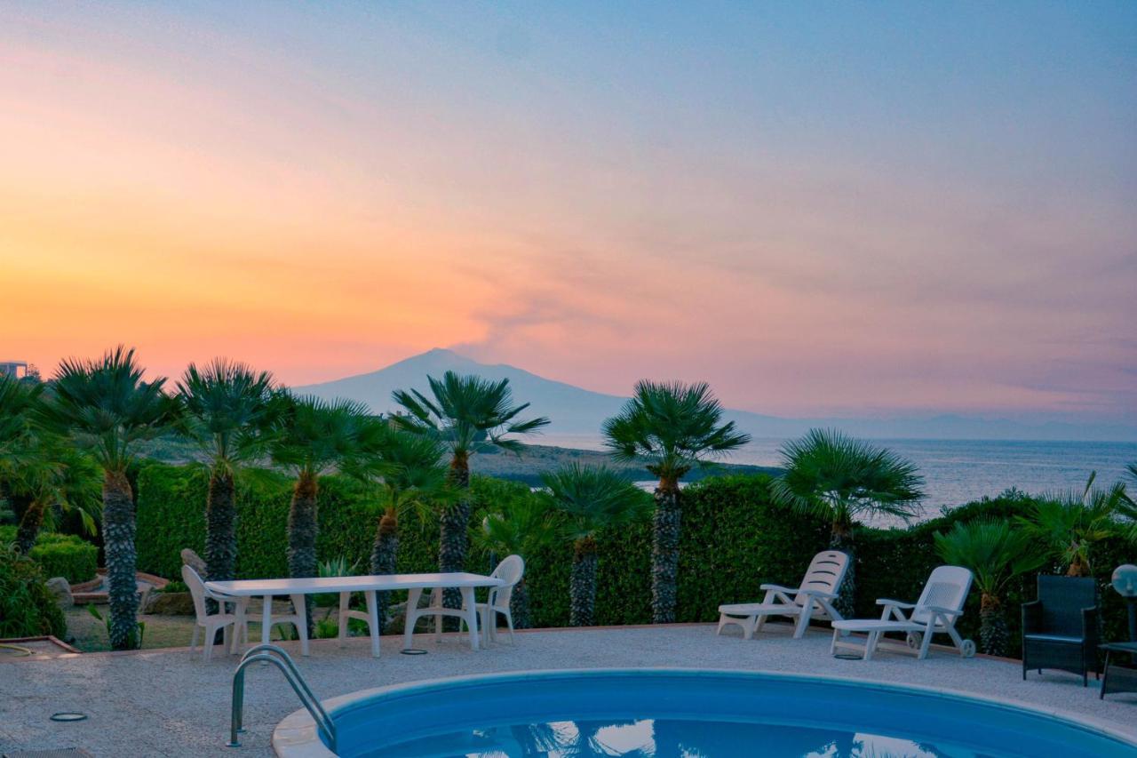 La Casa In Riva Al Mare Villa Аугуста Екстериор снимка