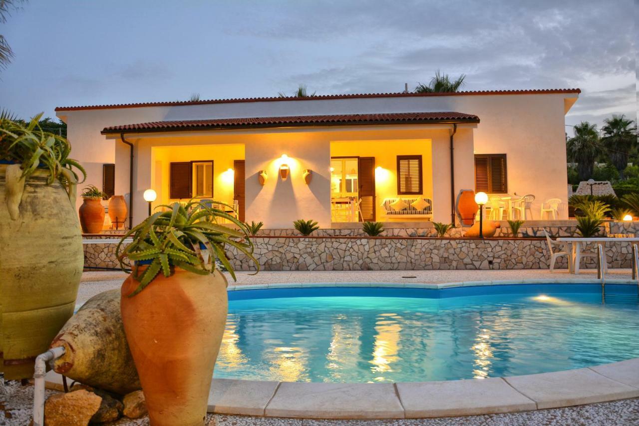 La Casa In Riva Al Mare Villa Аугуста Екстериор снимка