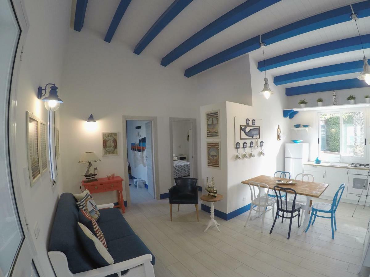 La Casa In Riva Al Mare Villa Аугуста Екстериор снимка